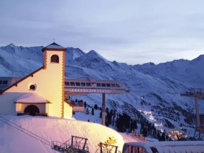 和希格爾頂級酒店 Obergurgl  Hochgurgl Ski Area附近的飯店
