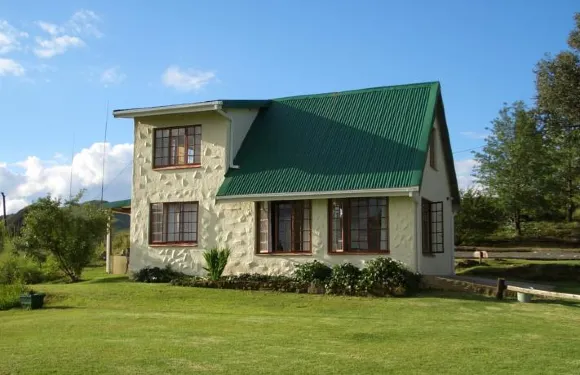 老鷹巖石山旅館