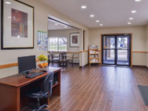 Regency Inn Geneseo IL I-80 Hotels in Henry County