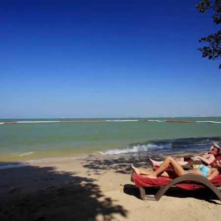 Pattaya Modus Beachfront Resort