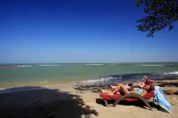 Pattaya Modus Beachfront Resort - Strand
