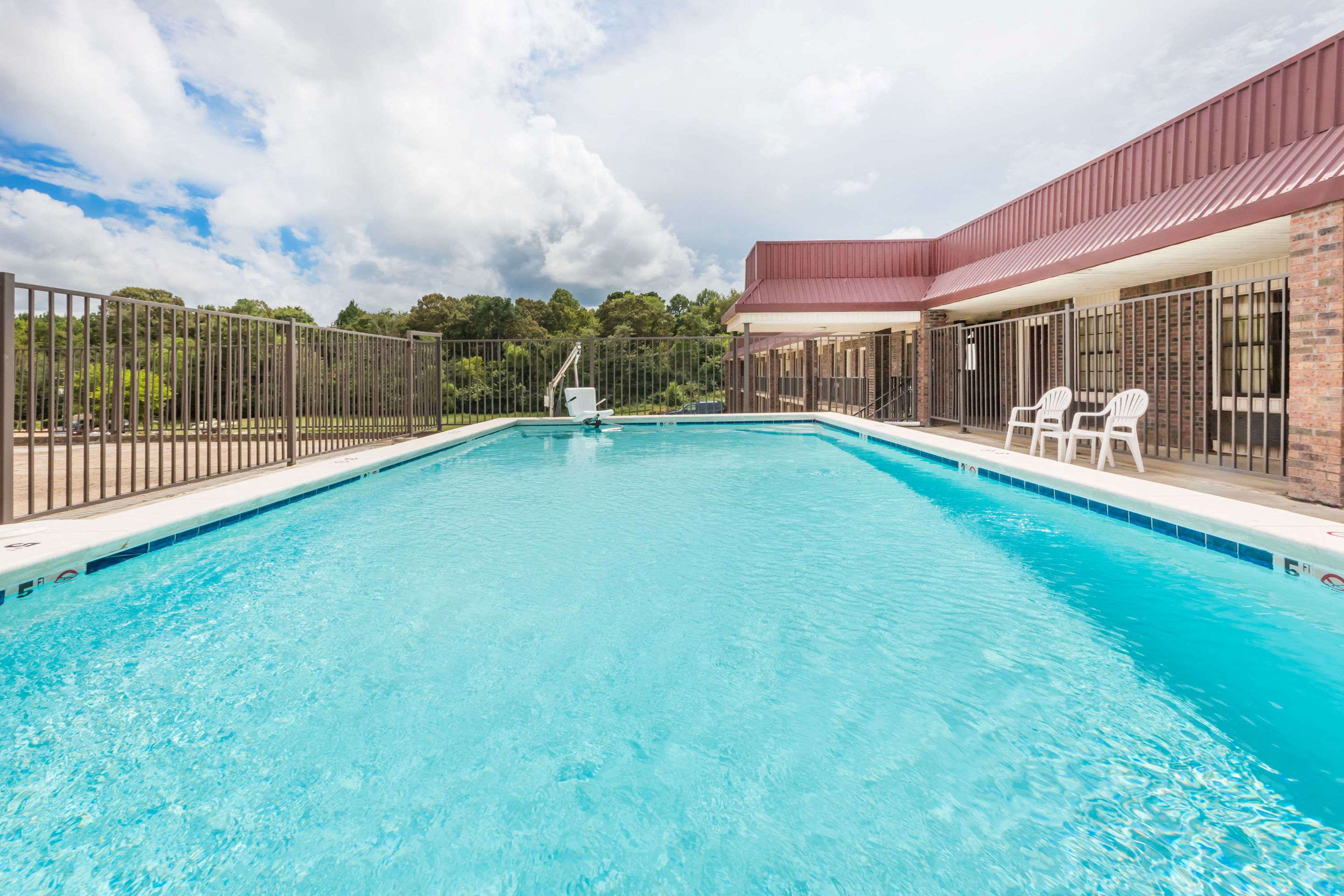 Days Inn by Wyndham Batesville