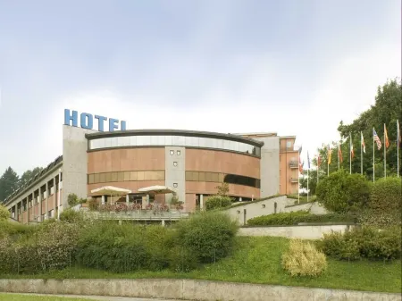 Albavilla Hotel & Co Отели в г. Альбезе-кон-Кассано