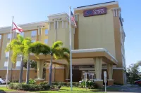 Comfort Suites Orlando Airport Hôtels à : Belle Isle
