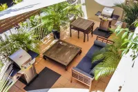 Port Douglas Apartments - Adults Only Oasis Hotels in Port Douglas