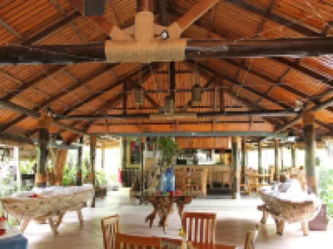 Hotel Chateau St Cloud โรงแรมในลาดิกิว