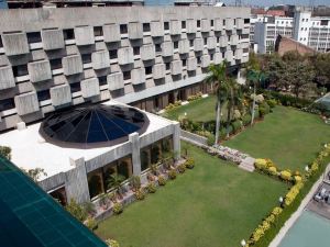 Avari Lahore Hotel