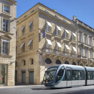 Best Western Premier Hotel Bayonne Etche Ona - Bordeaux Отели рядом с достопримечательностью «Площадь Парламента»