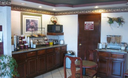 Executive Inn and Suites - Jackson - Housity