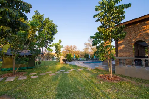 N1 Hotel & Campsite Victoria Falls