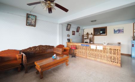 Parichart Place - Housity