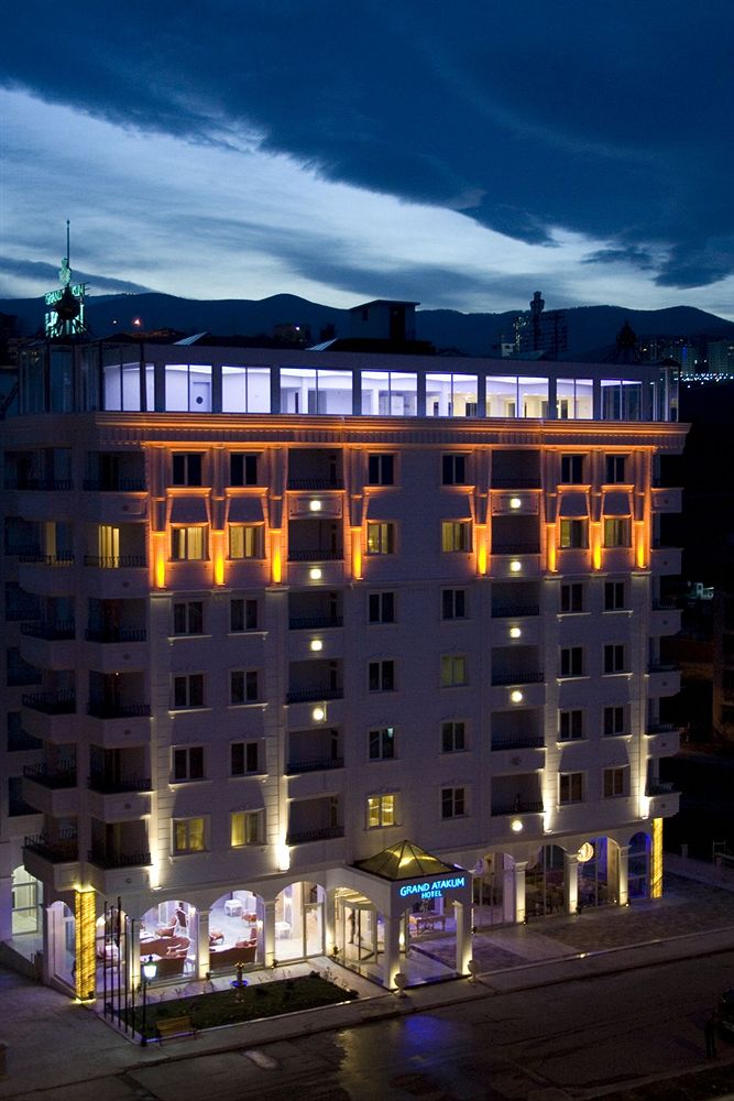 Grand Atakum Hotel