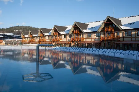 Hotel Bešeňová Отели в г. Долны-Кубин