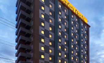 Queens Hotel Chitose - Housity
