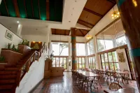 Waterford Valley Chiangrai Golf Course and Resort Hotels in Wiang Chiang Rung