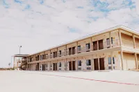 Westwood Inn Extended Stay Gonzales TX - parking