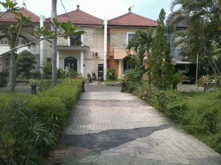 Hotel Istana Permata Juanda