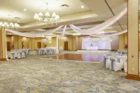 DoubleTree by Hilton Hotel Rochester Hotels in Henrietta