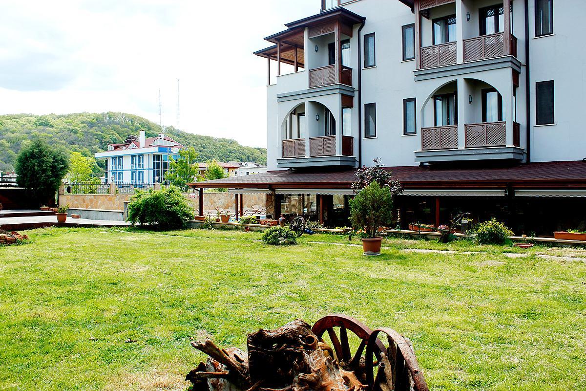 Günay Hotel