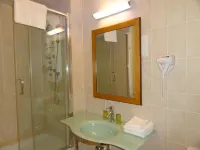 Les Wyllos Hotels in Saint-Dizier