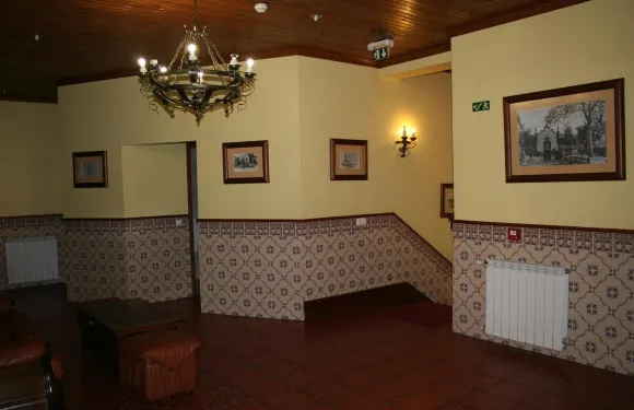 皮恩索何塞酒店