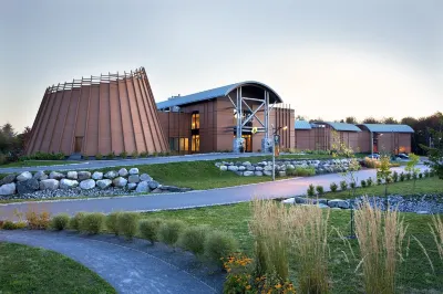 Hôtel-Musée Premières Nations Hotels in Lac-Delage