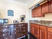 Queencity Inn Hotels in Signal Hill