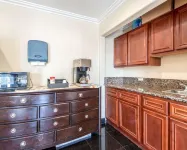 Queencity Inn