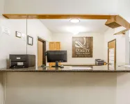 كواليتي إن آند سويتس