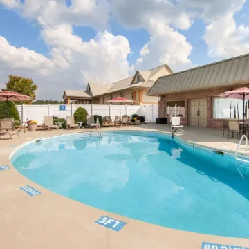 Comfort Inn at Royal Blue