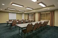 AmeriVu Inn and Suites - Waconia - parking