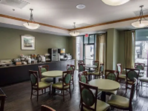 モクシー メンフィス ダウンタウン メンフィスのホテル