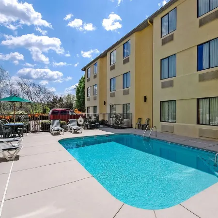 Clarion Pointe Sevierville-Pigeon Forge