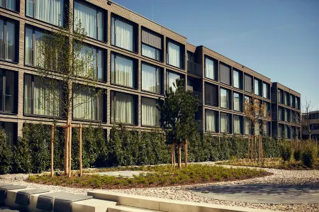 Soulmade Отели рядом с достопримечательностью «Средний центр Гарчинг-Форшунга»