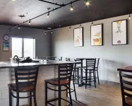 Quality Inn & Suites - bar
