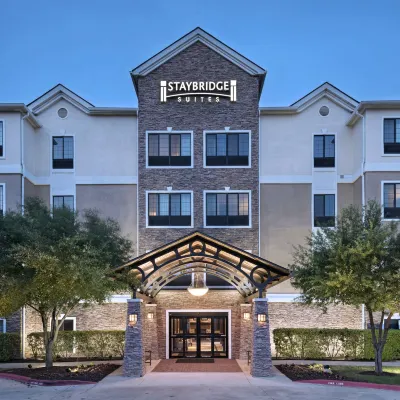 Staybridge Suites AUSTIN NORTHWEST by IHG Hotel dekat Akuarium Austin
