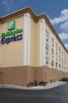 Holiday Inn Express & Suites Plant City Hotels near Hibbett Sports