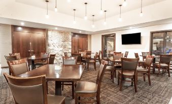 Ramada by Wyndham Ottawa on the Rideau