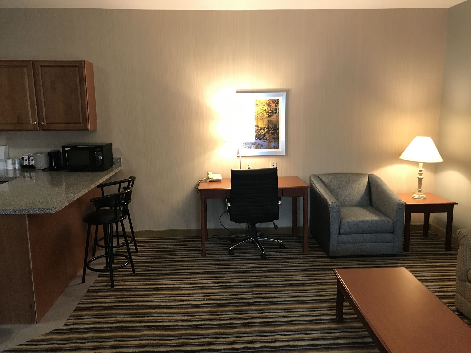 Best Western Plus New England Inn & Suites