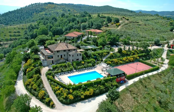 伊爾波吉歐德利歐裏維酒店