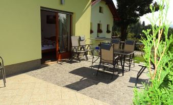 Guesthouse Mesec Zaplana