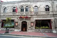 Roka Plaza Hotel Boutique Hotels in 