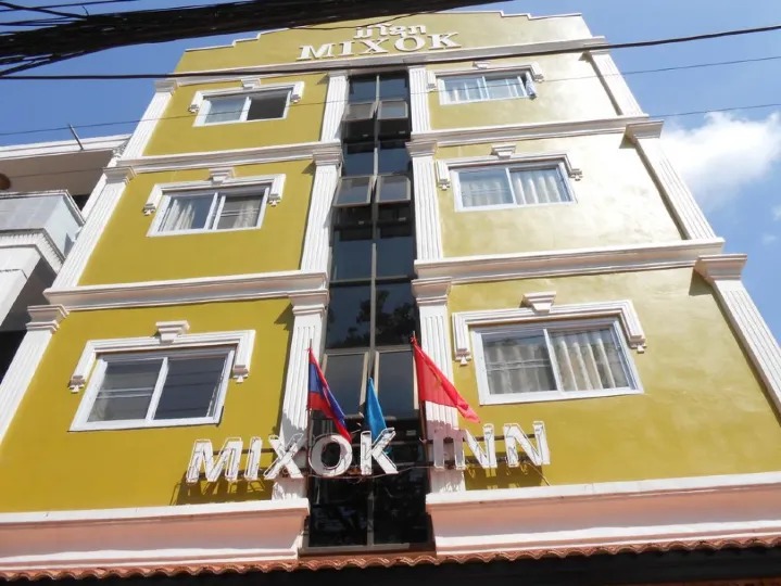 Mixok Inn