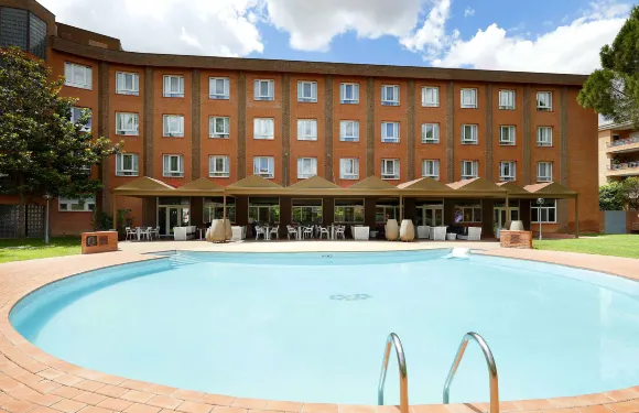 都多薩科羅娜SB酒店