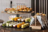 Hotel Cadiz Paseo Del Mar by Melia - breakfast