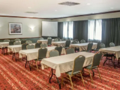 Days Inn by Wyndham Austintown Hotels in Austintown