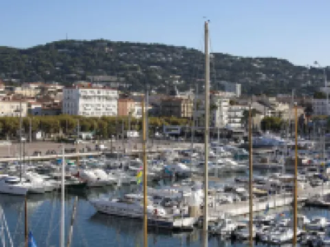 ホテル スプレンディッド カンヌのホテル