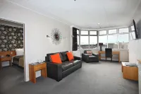 Kelvin Hotel Hotels near Invercargill Christian Centre
