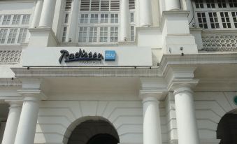 Radisson Blu Marina Hotel Connaught Place