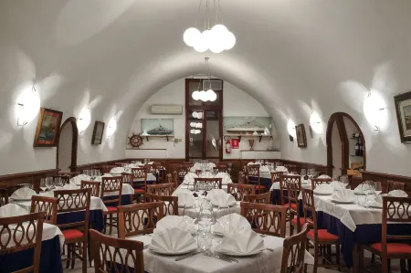 Al Pescatore Hotel & Restaurant